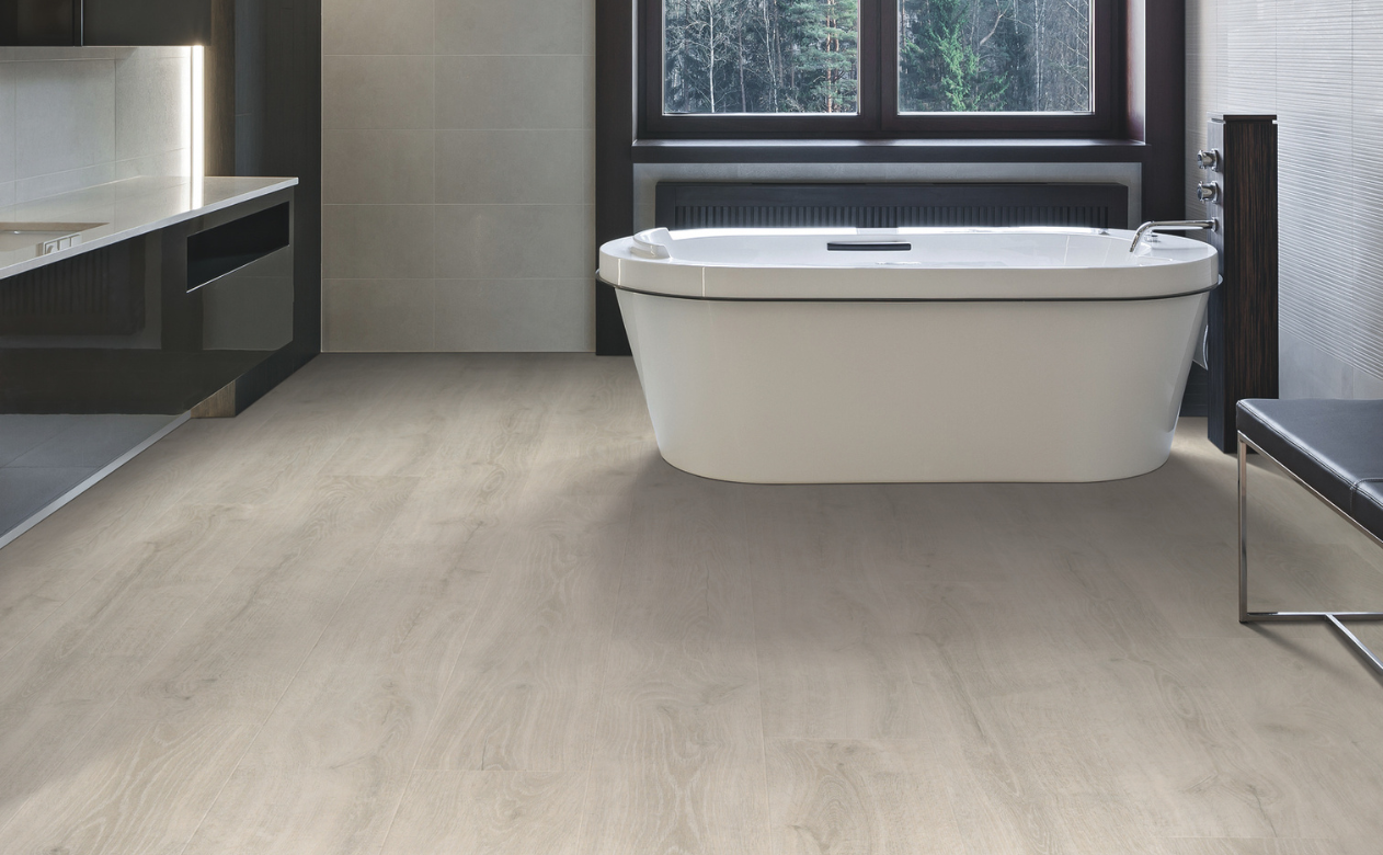 Wood-look laminate in a bathroom with a bathtub